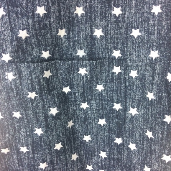 NWT Cactus Slim Fit Star Print Navy One Pocket Button Up Shirt Size Medium - Picture 5 of 7